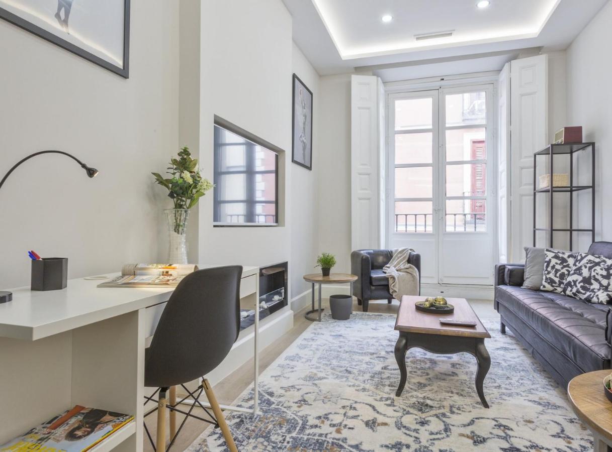 Charming City Center Apartment For 4 Perfect Location, Espoz Y Mina III Madrid Ngoại thất bức ảnh