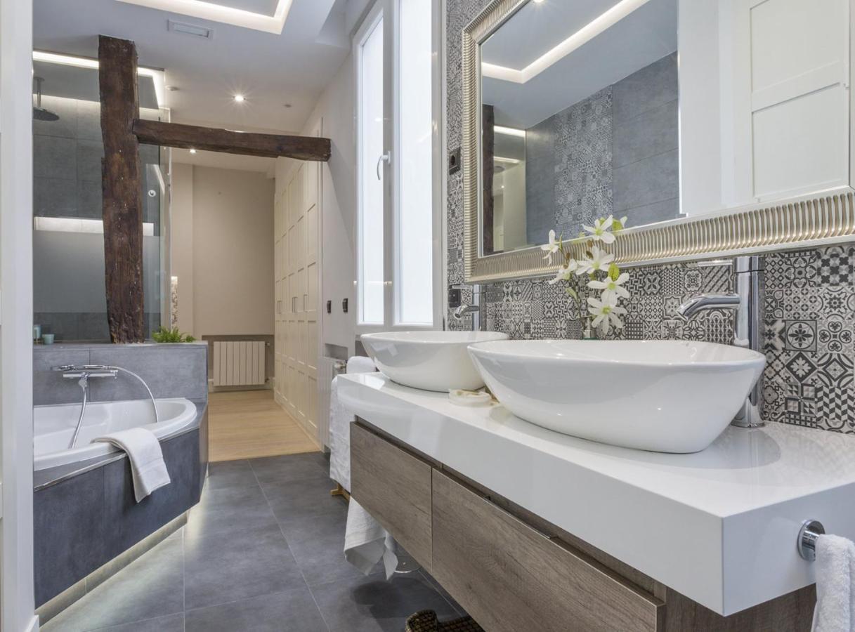 Charming City Center Apartment For 4 Perfect Location, Espoz Y Mina III Madrid Ngoại thất bức ảnh